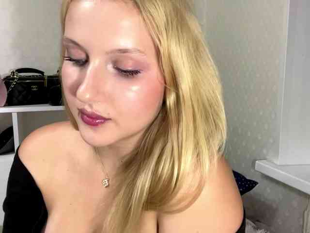 RenettaPiasecki webcam