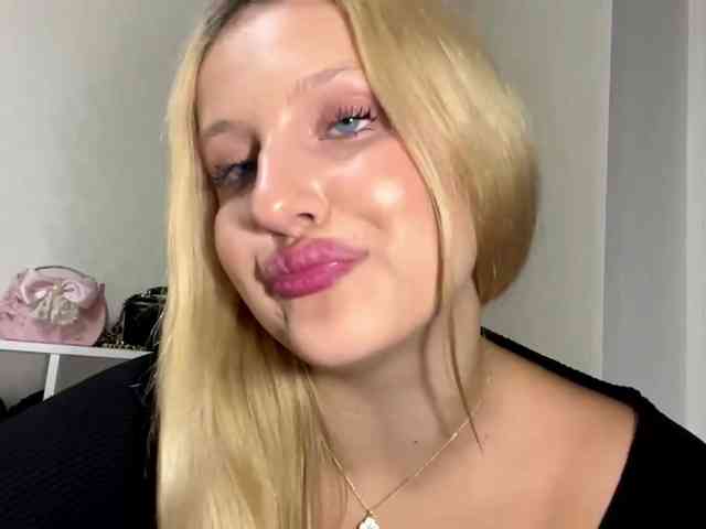 RenettaPiasecki webcam