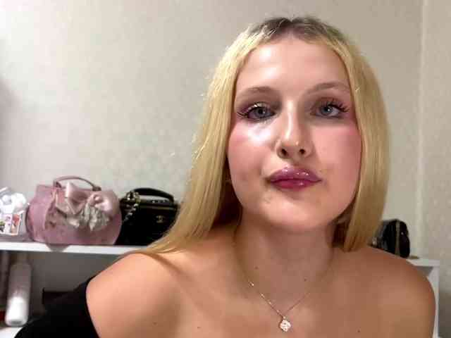 RenettaPiasecki webcam