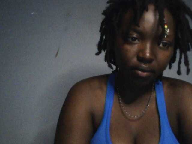 Sexymarie live cam on BongaCams