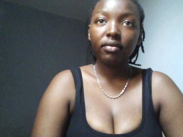 Sexymarie live cam on BongaCams