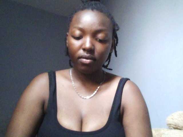 Sexymarie live cam on BongaCams