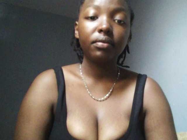 Sexymarie live cam on BongaCams