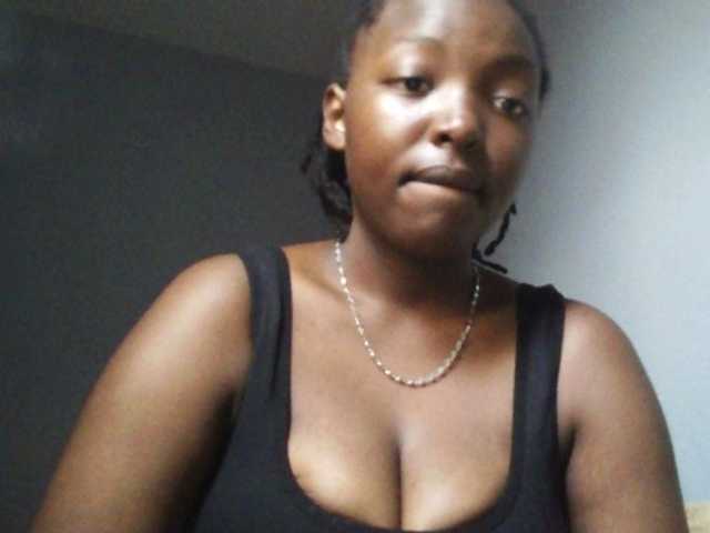 Sexymarie live cam on BongaCams