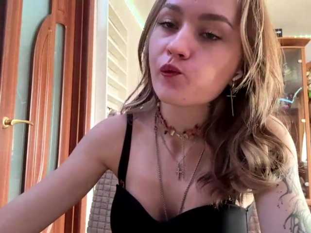 _Melisa_ live cam preview