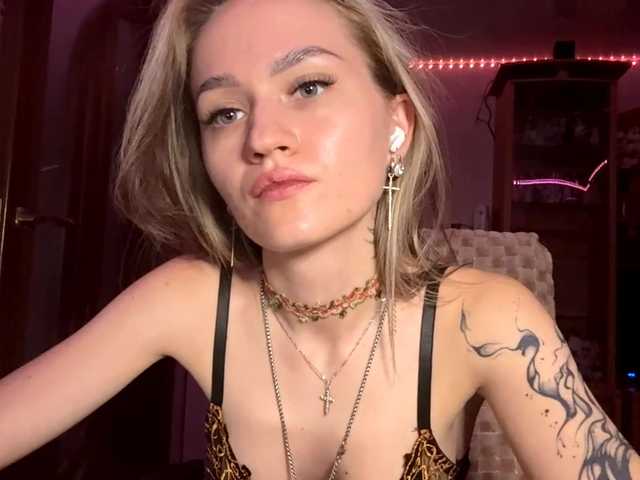_Melisa_ live cam preview