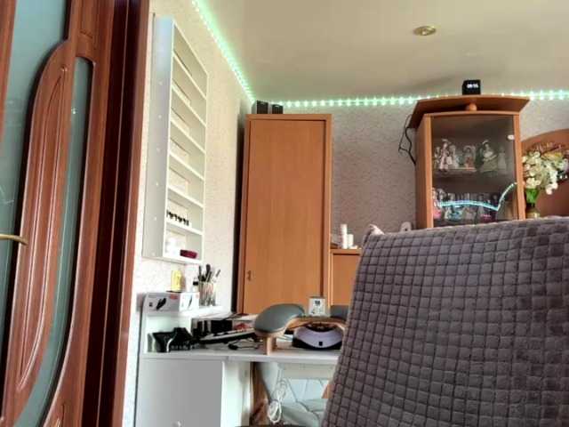 LanoraPomar live cam on BongaCams