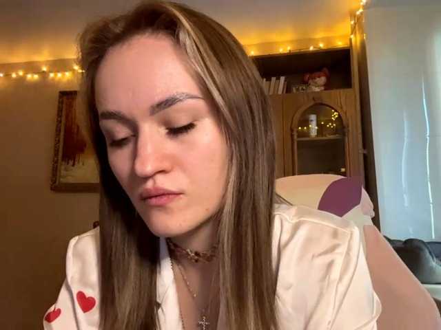 LanoraPomar live cam on BongaCams