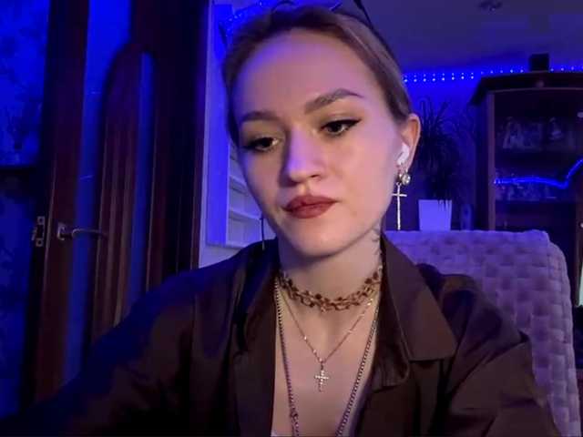 LanoraPomar live cam on BongaCams