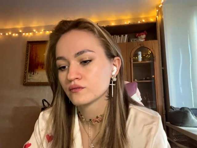 LanoraPomar live cam on BongaCams