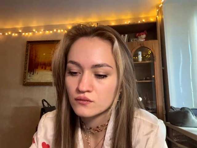 LanoraPomar live cam on BongaCams