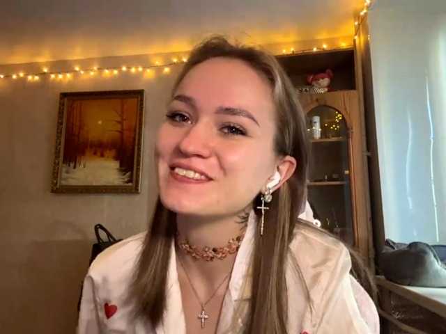 LanoraPomar live cam on BongaCams
