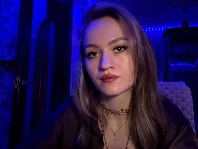 LanoraPomar live cam on BongaCams