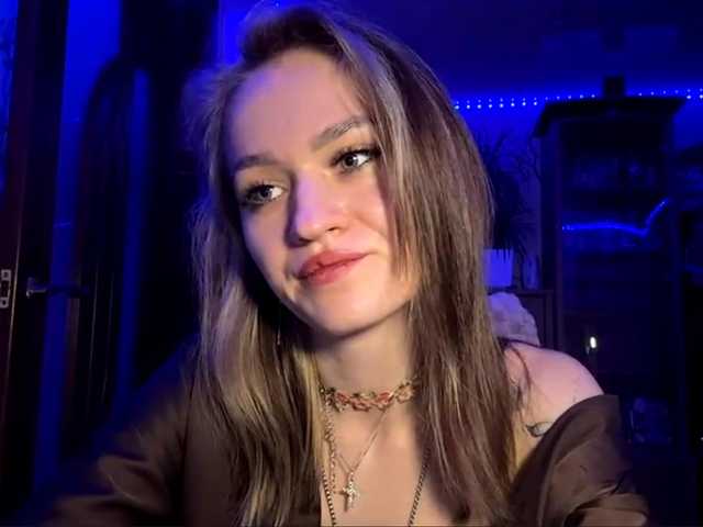 LanoraPomar live cam on BongaCams