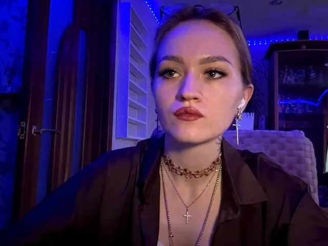 LanoraPomar live cam on BongaCams