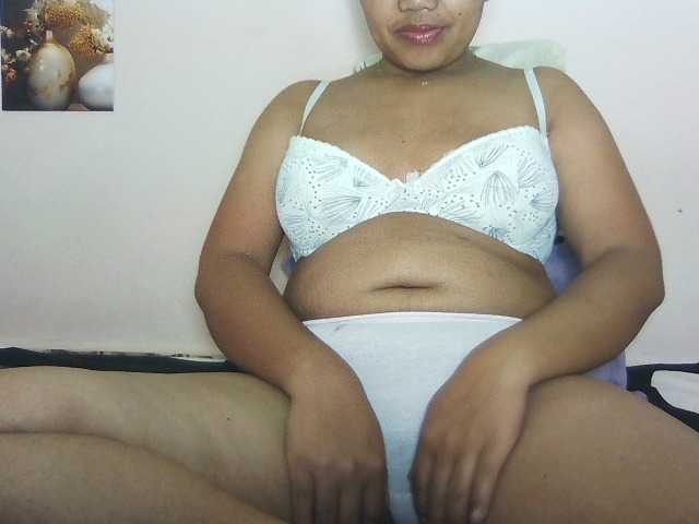 Maluna1, en vivo ahora en BongaCams
