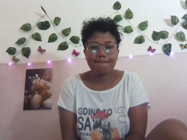 Maluna1 live cam on BongaCams