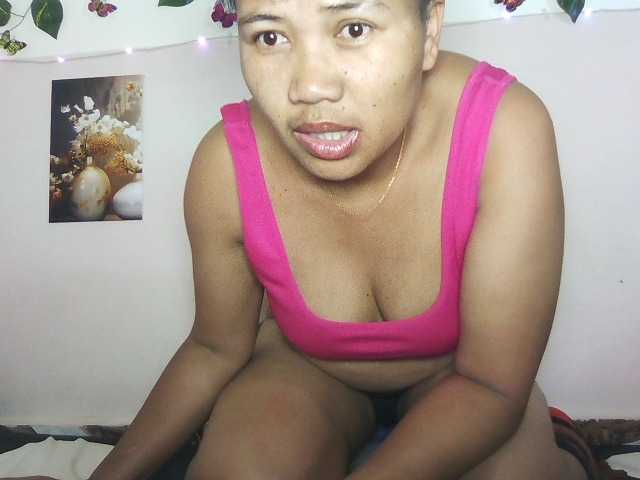 Maluna1 live cam on BongaCams