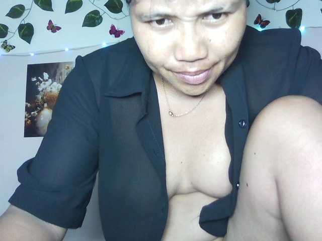 Maluna1 live cam on BongaCams