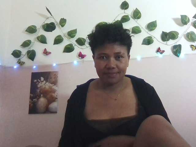 Maluna1 live cam on BongaCams