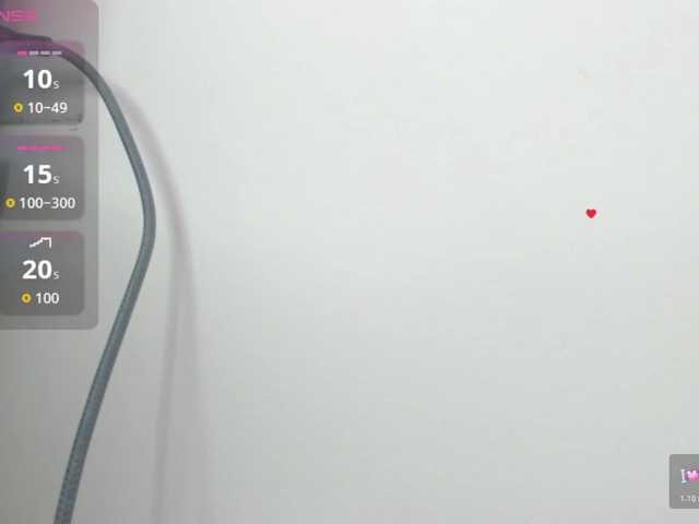 Redmoon-T18 live cam on BongaCams