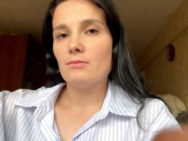 LinetteCutburth live cam on BongaCams