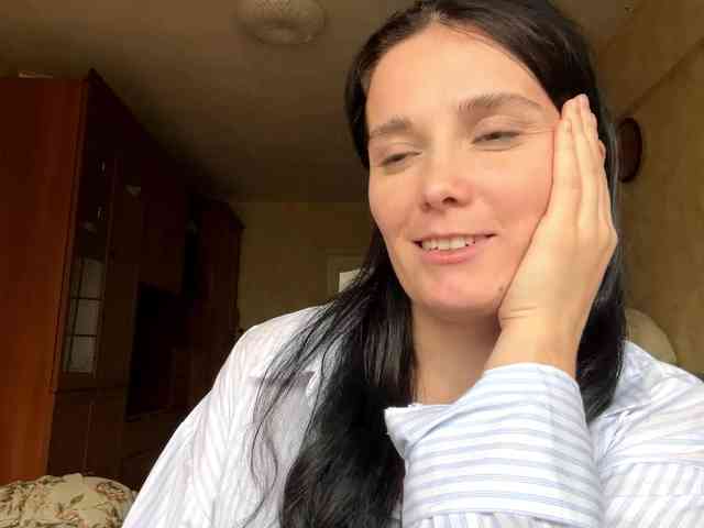 LinetteCutburth webcam