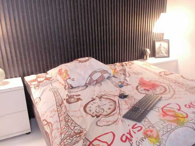 Alexa-Lopez live cam preview
