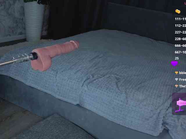 BirdOfDebauChery webcam