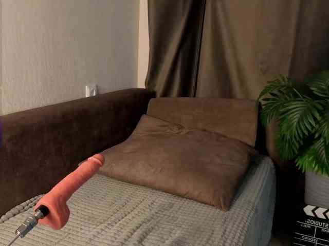 Model: BirdOfDebauChery