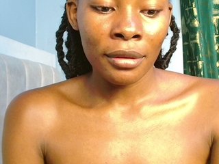 Pretty2000's Live Webcam