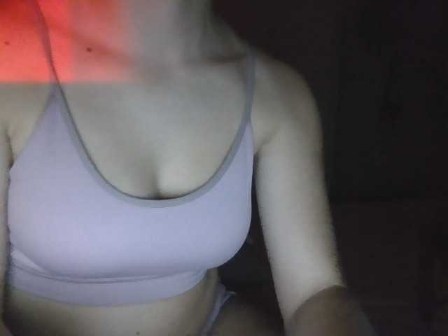 Violetta101 live cam on BongaCams