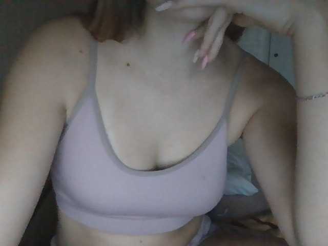 Violetta101 live cam on BongaCams