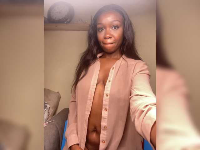 cherryblissb live cam on BongaCams