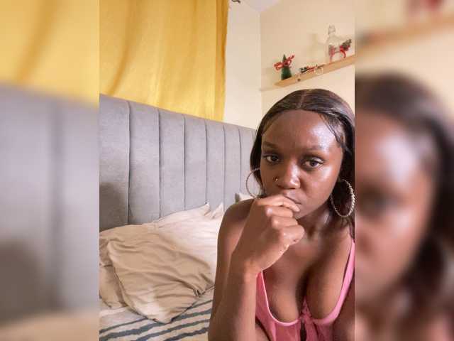 cherryblissb live cam on BongaCams