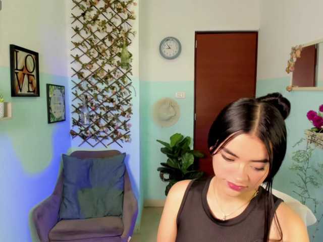 linda-cute1 live cam on BongaCams