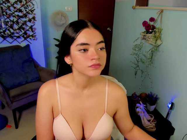 linda-cute1 live cam on BongaCams