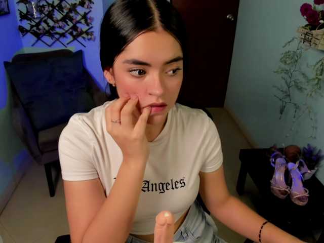 linda-cute1 live cam on BongaCams