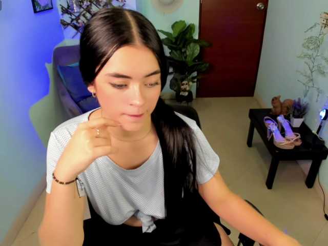 linda-cute1 live cam on BongaCams