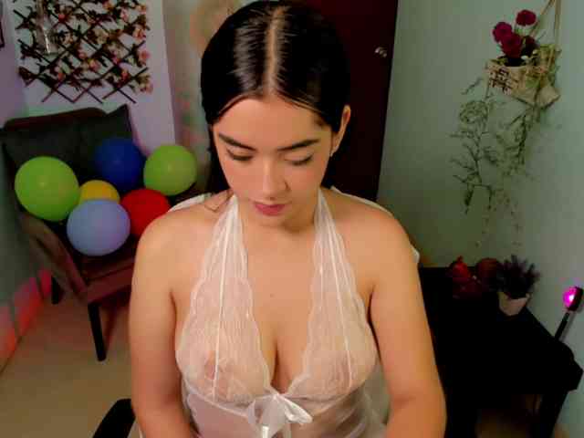 linda-cute1 webcam