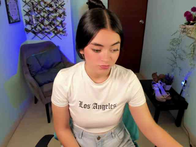linda-cute1 webcam