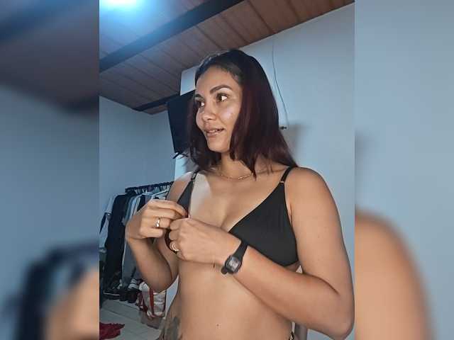RossiSexy live cam on BongaCams