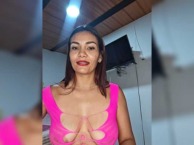 RossiSexy live cam on BongaCams
