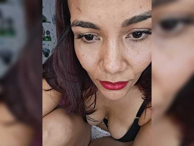 RossiSexy live cam on BongaCams
