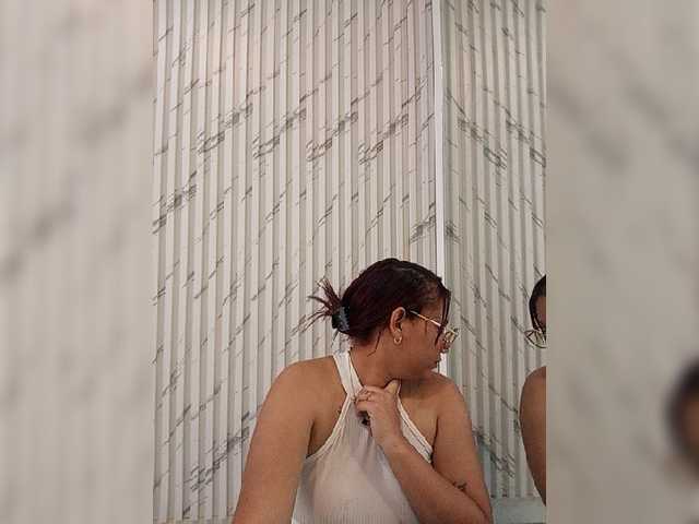AprilJune live cam on BongaCams