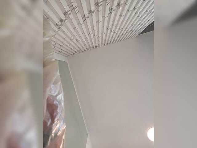 AprilJune live cam preview