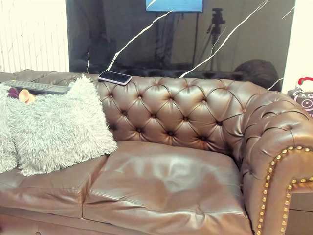AprilJune live cam on BongaCams