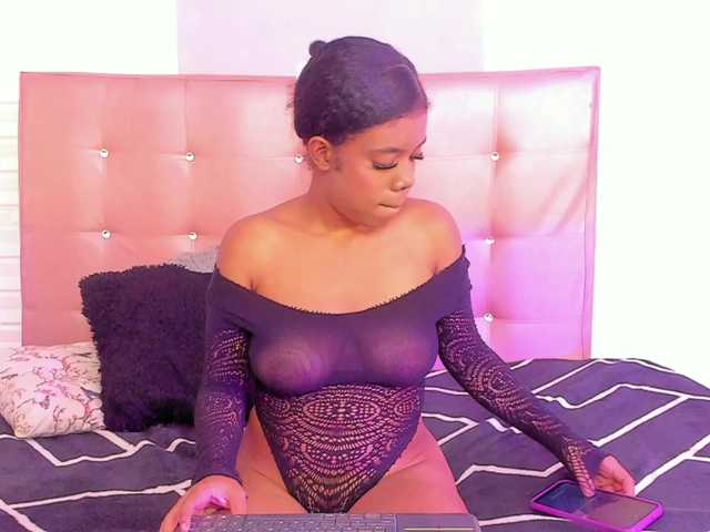 miaawills live cam on BongaCams