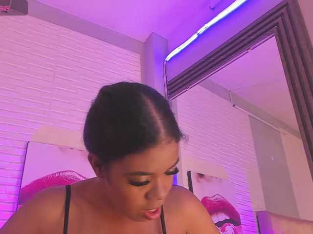 miaawills live cam on BongaCams