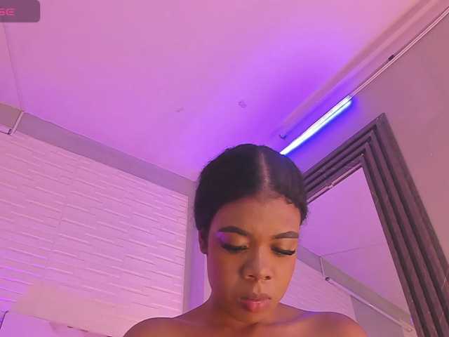 miaawills live cam on BongaCams